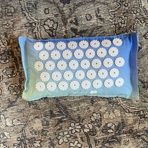 Yoga wake up accupressure pillow NWOT